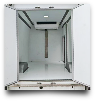 Cooling unit inside the refrigerated cargo box